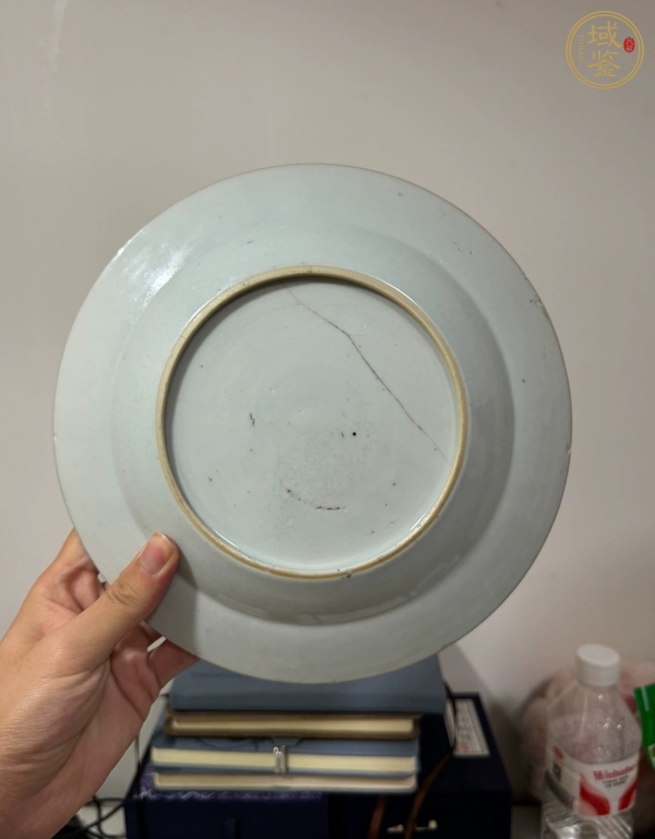 古玩陶瓷粉彩山水人物紋盤真品鑒賞圖