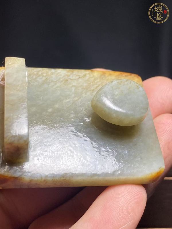 古玩玉器和田玉鑲嵌老銀帶扣真品鑒賞圖