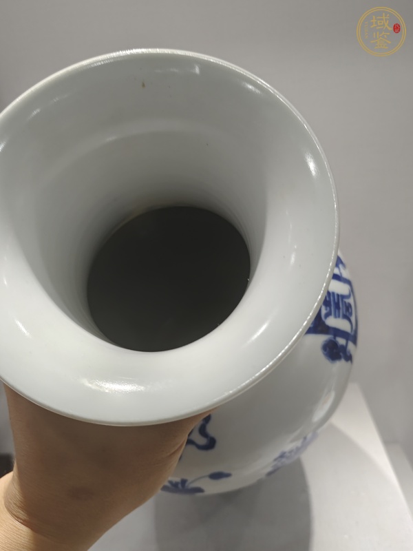 古玩陶瓷平生三級青花瓶真品鑒賞圖