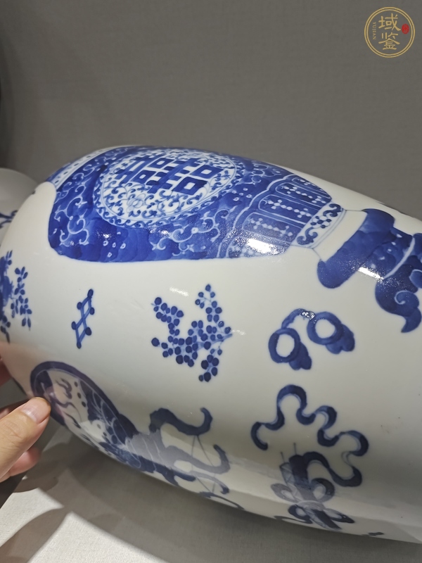 古玩陶瓷平生三級青花瓶真品鑒賞圖
