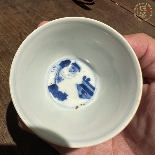 古玩陶瓷人物紋青花杯真品鑒賞圖
