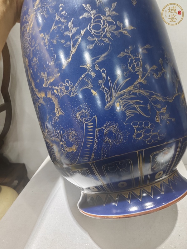 古玩陶瓷藍釉描金洗口瓶真品鑒賞圖