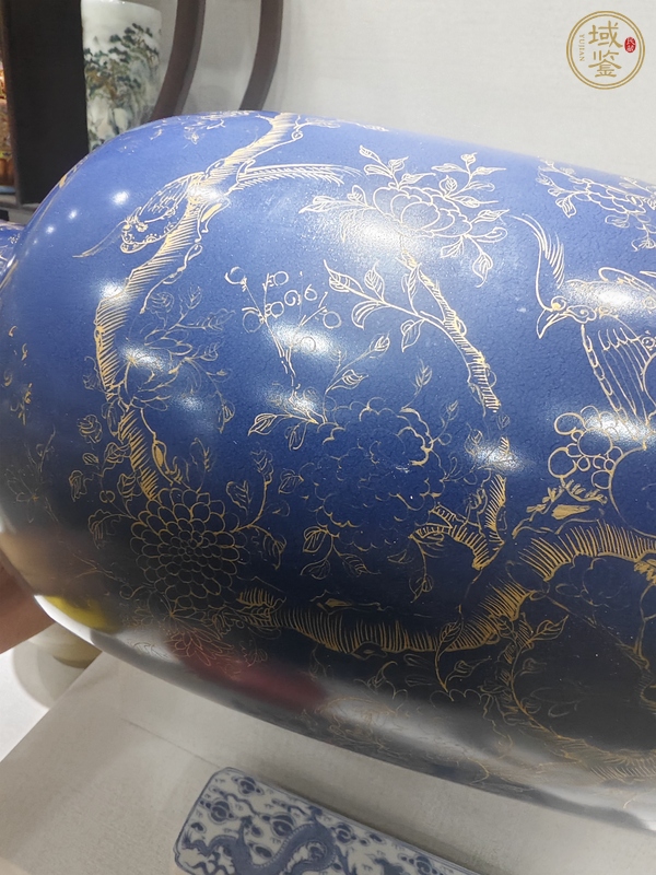 古玩陶瓷藍釉描金洗口瓶真品鑒賞圖