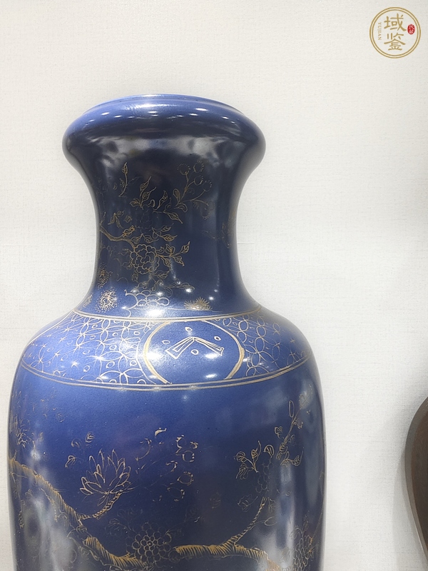 古玩陶瓷藍釉描金洗口瓶真品鑒賞圖