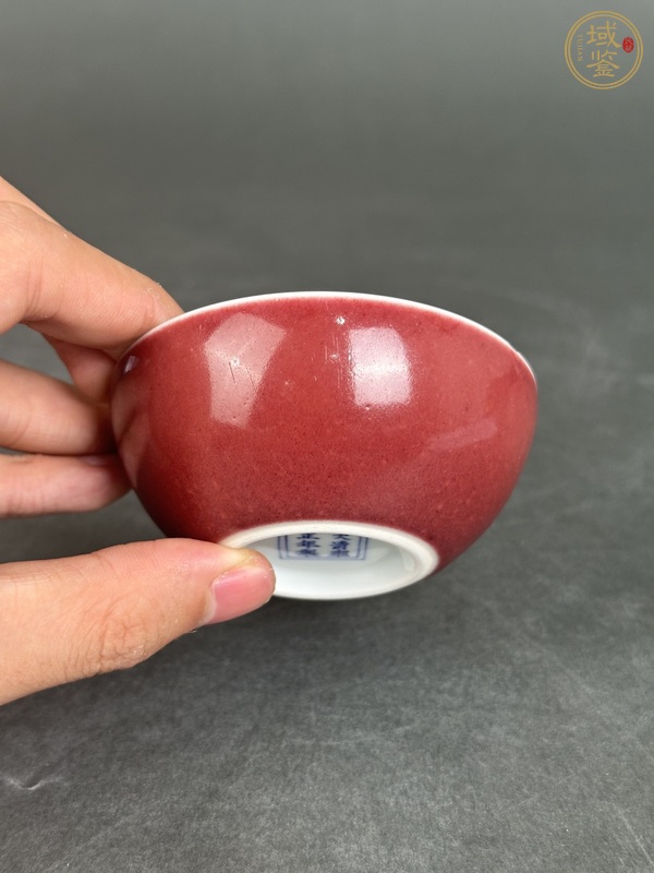 古玩陶瓷雍正祭紅釉杯真品鑒賞圖
