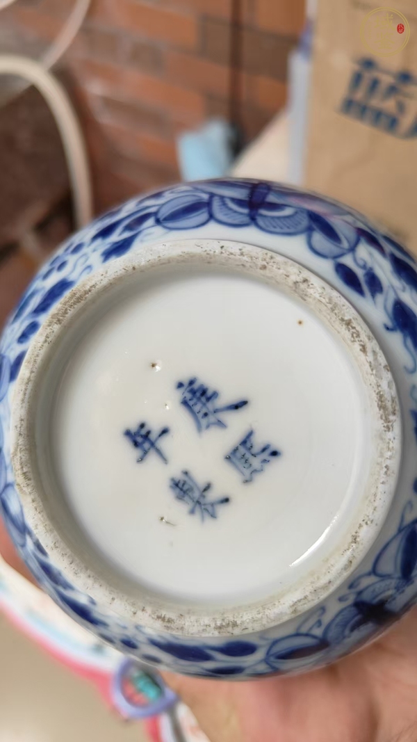 古玩陶瓷青化纏枝蓮天球瓶真品鑒賞圖
