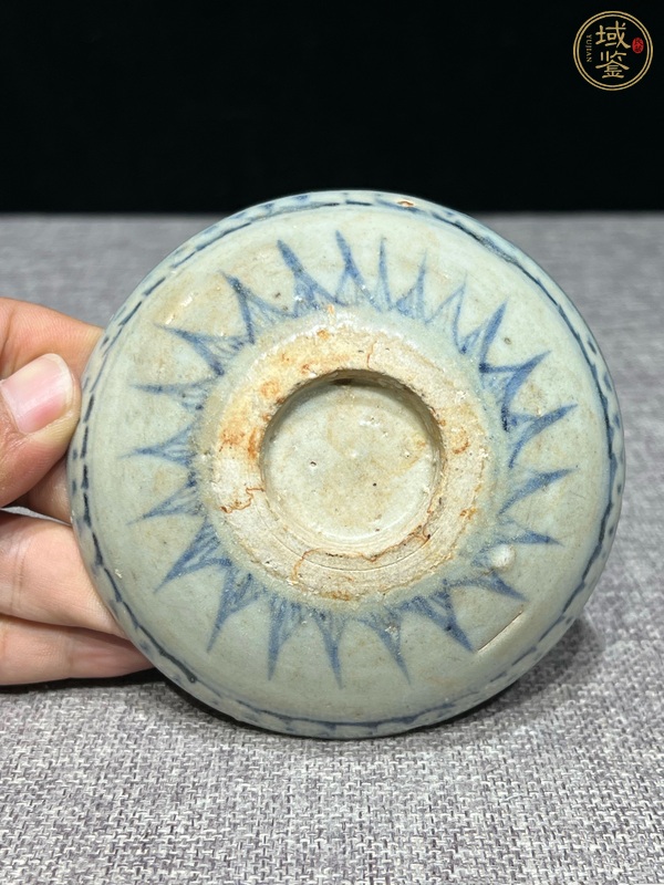 古玩陶瓷正德臥足盤真品鑒賞圖