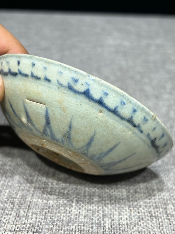 古玩陶瓷明·正德青花靈芝紋臥足小盞拍賣，當前價格1000元