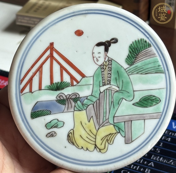 古玩陶瓷五彩人物節(jié)盒真品鑒賞圖