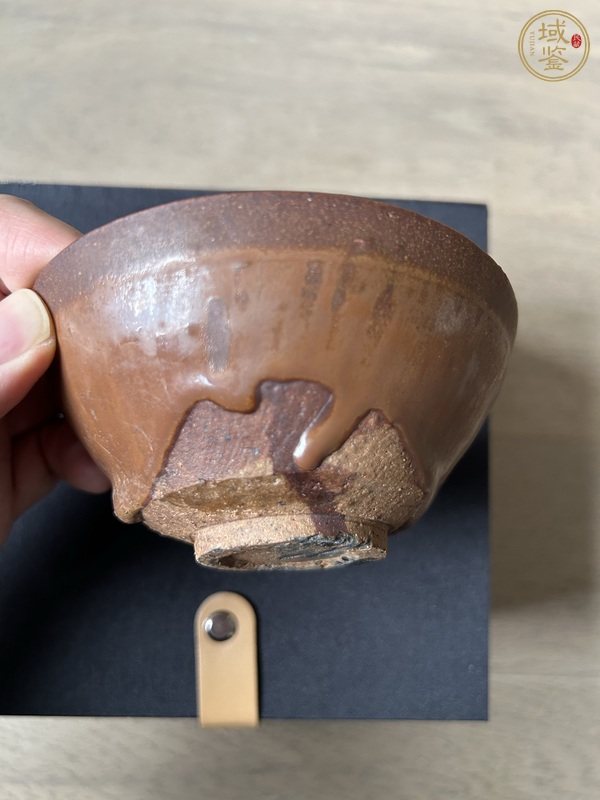 古玩陶瓷建窯系柿紅釉茶盞真品鑒賞圖