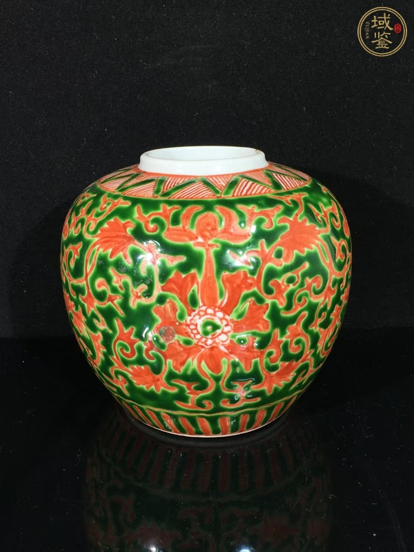 古玩陶瓷紅綠彩花卉紋罐真品鑒賞圖