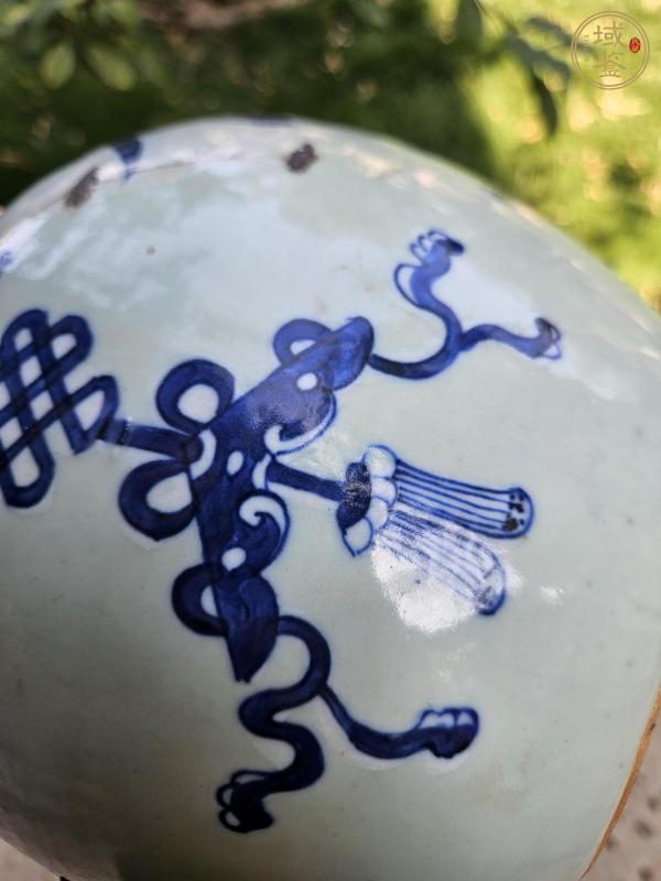 古玩陶瓷豆青釉青花福壽紋罐真品鑒賞圖