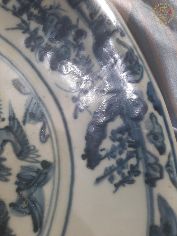 古玩陶瓷麒麟望月青花盤真品鑒賞圖