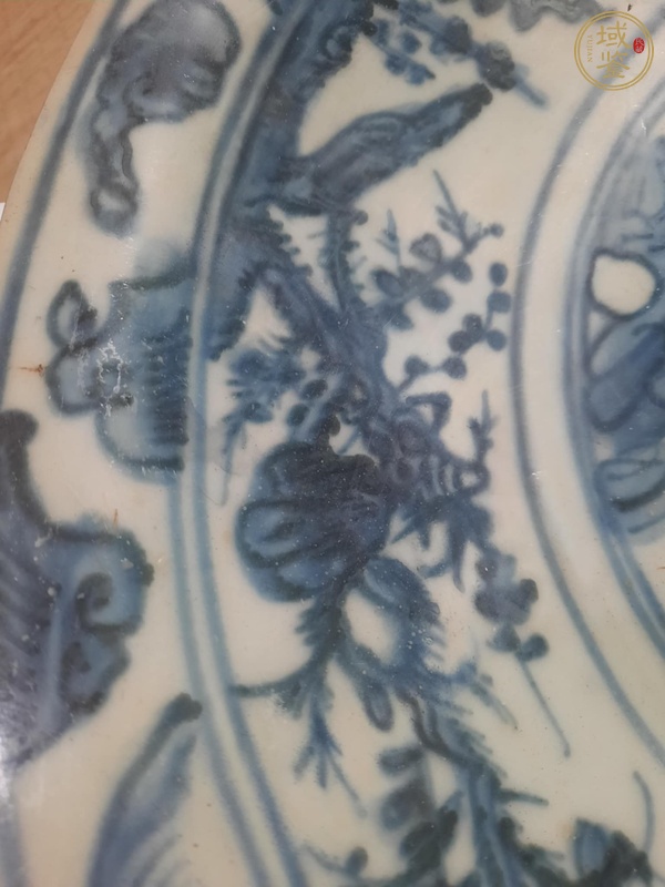 古玩陶瓷麒麟望月青花盤真品鑒賞圖