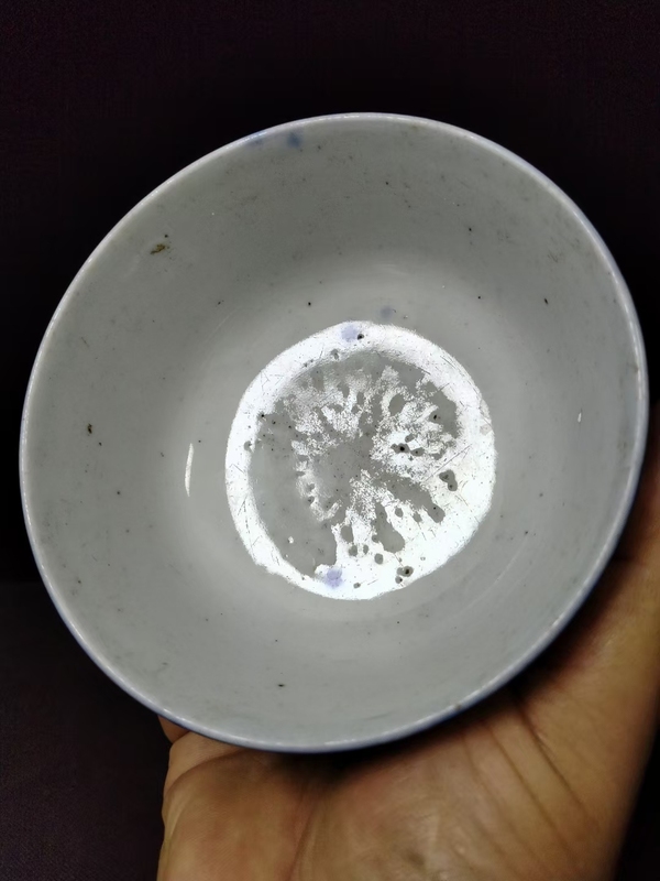 古玩陶瓷（全品）晚清單色祭藍釉碗尺寸：口徑11.9厘米高6.4厘米拍賣，當前價格1200元