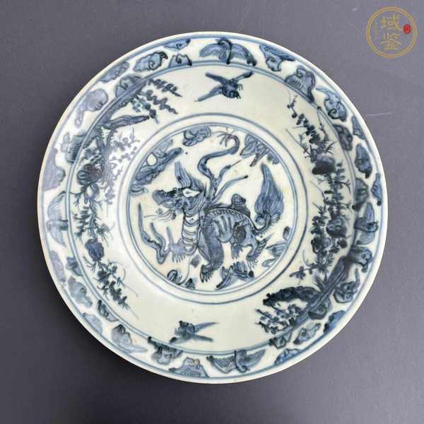 古玩陶瓷麒麟望月青花盤真品鑒賞圖