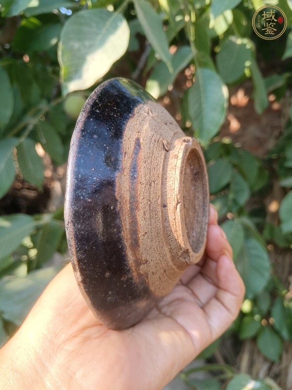 古玩澀圈圈足疊燒工藝黑釉碗真品鑒賞圖