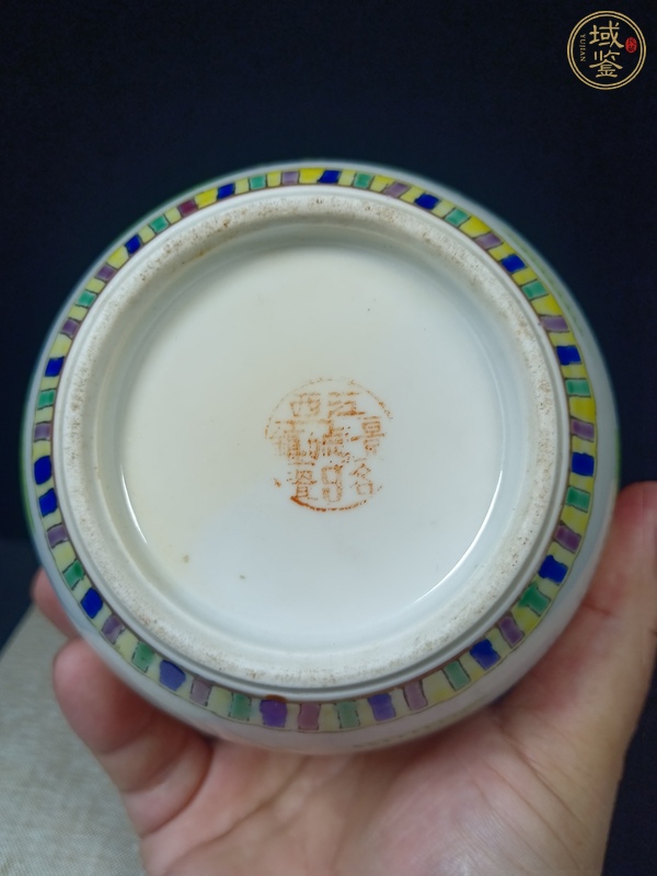 古玩陶瓷三娘教子圖粉彩罐真品鑒賞圖