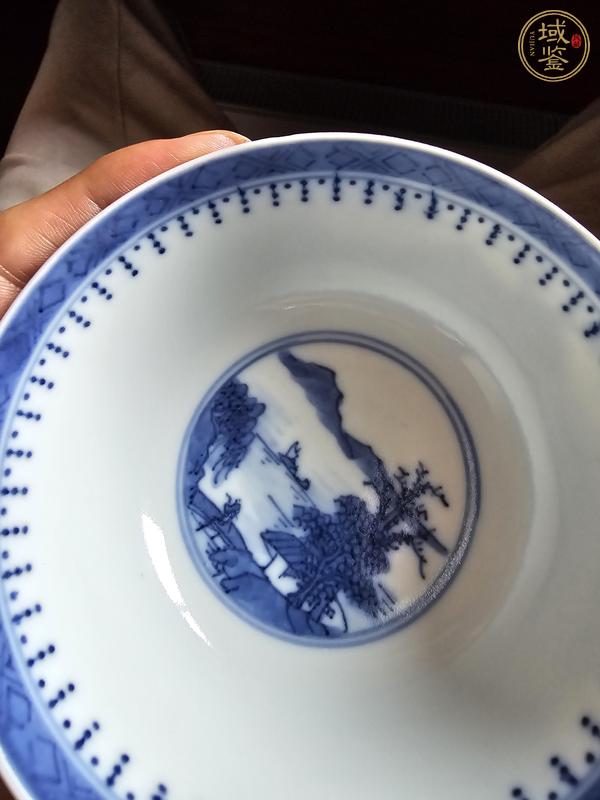 古玩陶瓷山水紋青花碗真品鑒賞圖