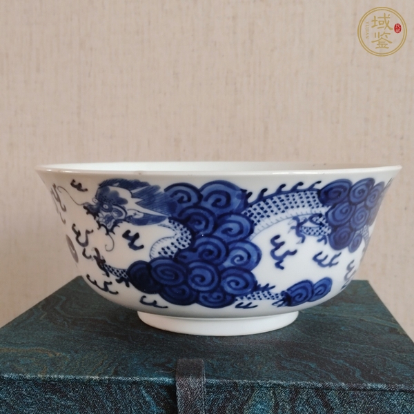 古玩晚清青花云龍紋碗真品鑒賞圖