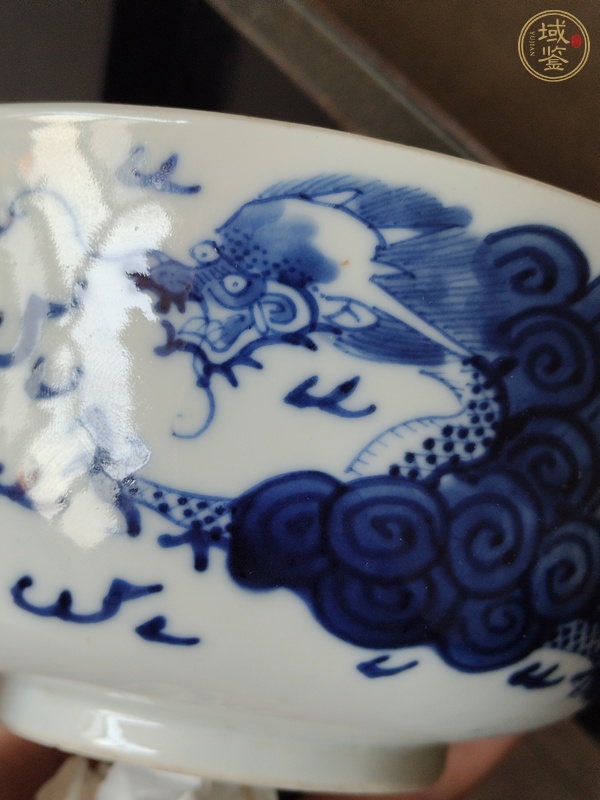 古玩陶瓷晚清青花云龍紋碗真品鑒賞圖