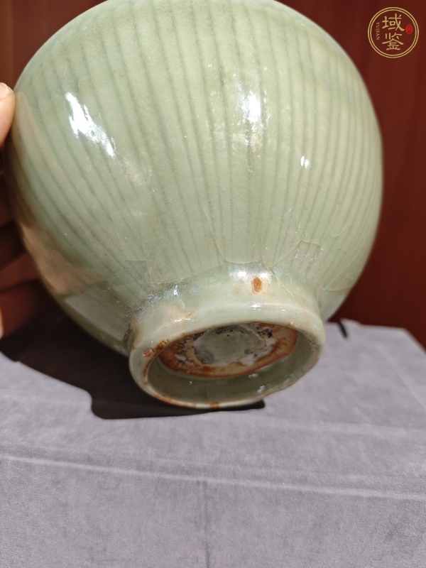 古玩陶瓷龍泉青釉深腹碗真品鑒賞圖
