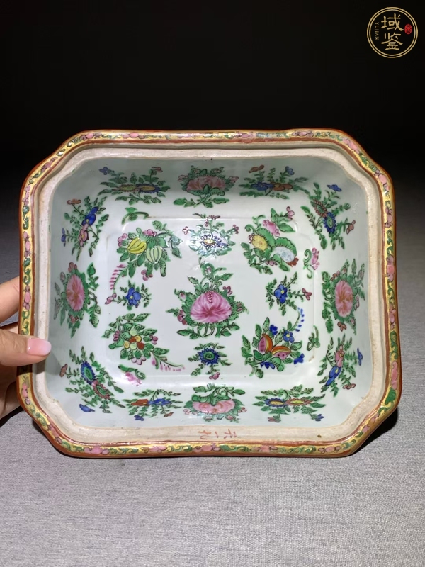 古玩陶瓷花鳥蝶紋廣彩蓋盤真品鑒賞圖