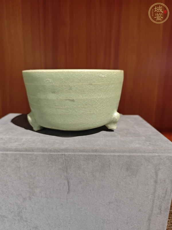 古玩陶瓷三足吊腳爐真品鑒賞圖
