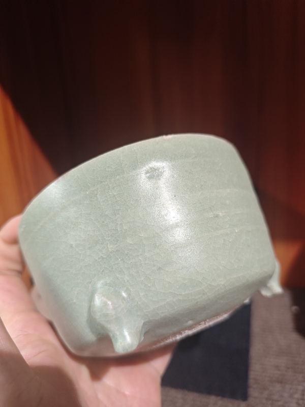 古玩陶瓷三足吊腳爐拍賣，當(dāng)前價(jià)格8000元