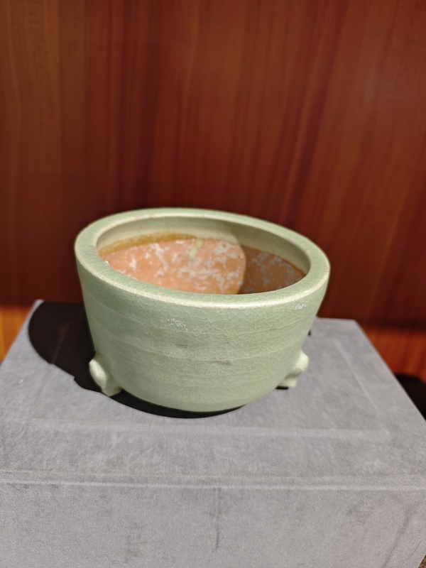 古玩陶瓷三足吊腳爐拍賣，當(dāng)前價(jià)格8000元