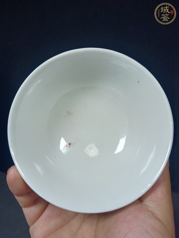 古玩陶瓷瓜蝶連綿粉彩碗真品鑒賞圖