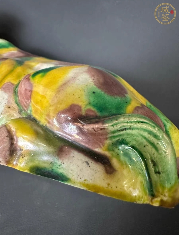 古玩陶瓷虎皮三彩牛瓷塑像真品鑒賞圖