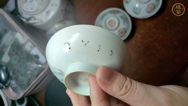 古玩錦灰堆粉彩杯真品鑒賞圖