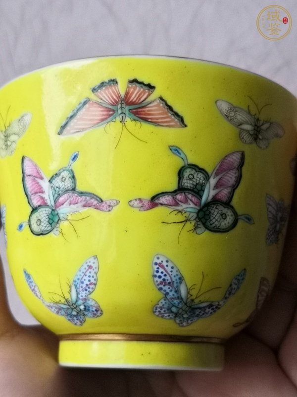 古玩陶瓷光緒黃底粉彩杯真品鑒賞圖