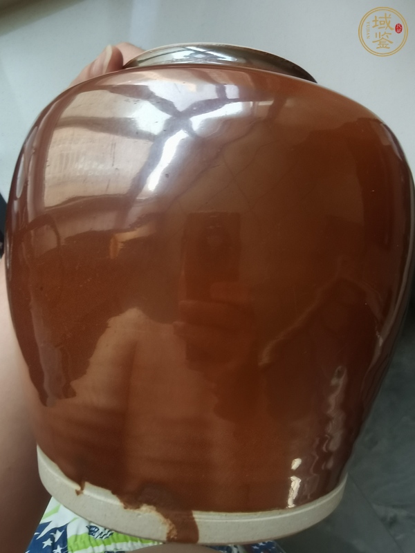 古玩陶瓷紫金釉罐真品鑒賞圖