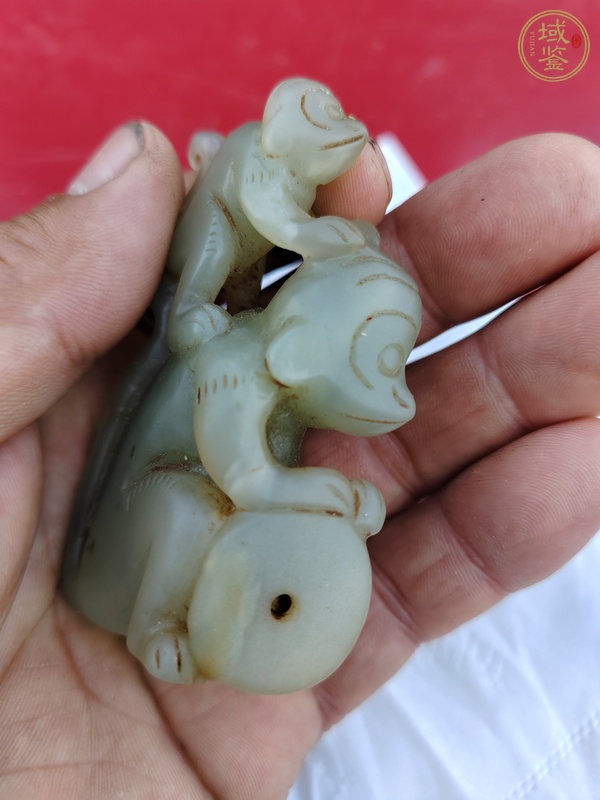 古玩玉器岫玉雕“輩輩侯”把件真品鑒賞圖