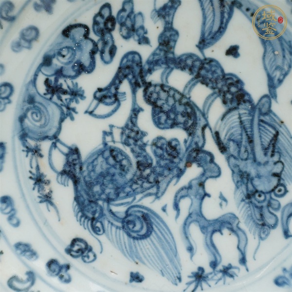 古玩陶瓷青花麒麟紋盤真品鑒賞圖
