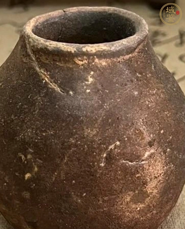 古玩陶瓷洪塘窯褐釉茶入真品鑒賞圖
