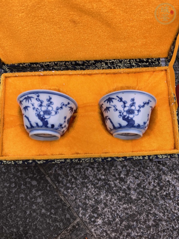 古玩青花杯真品鑒賞圖