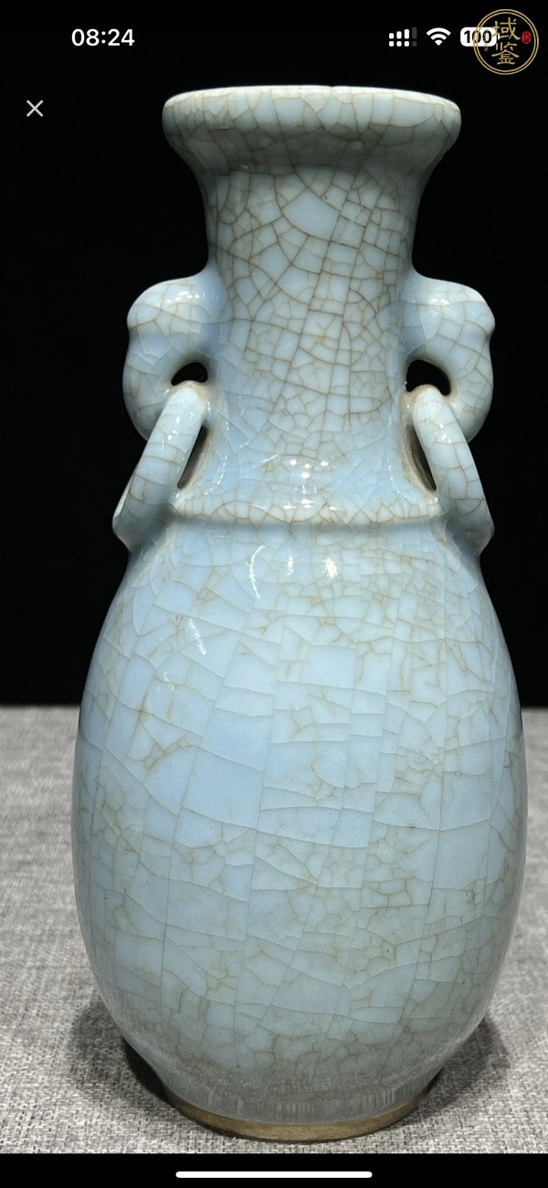古玩陶瓷天藍(lán)色哥釉開片雙耳瓶真品鑒賞圖