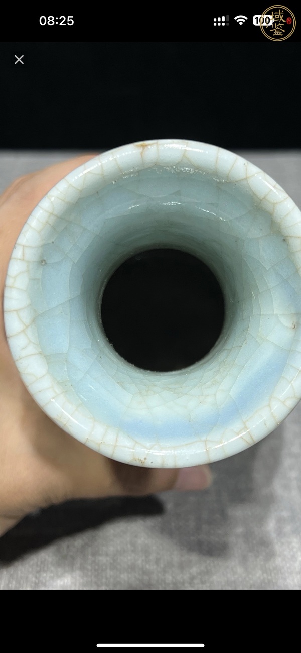 古玩陶瓷天藍(lán)色哥釉開片雙耳瓶真品鑒賞圖