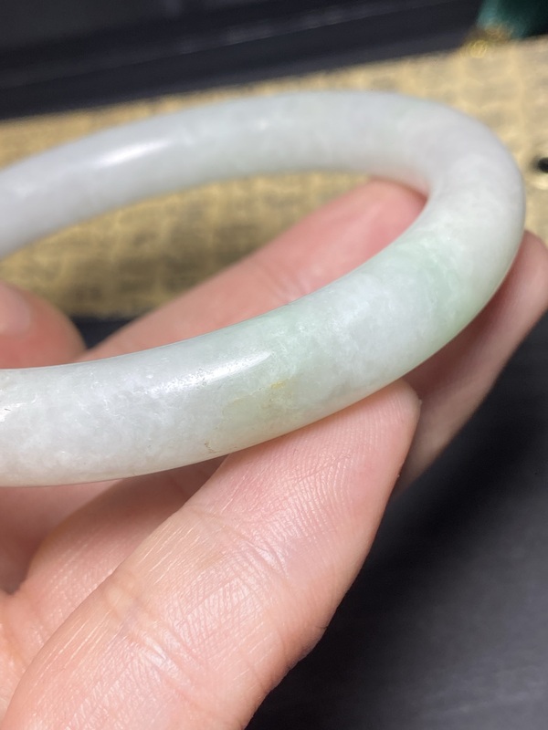 古玩玉器清代天然翡翠手鐲拍賣，當(dāng)前價格9500元