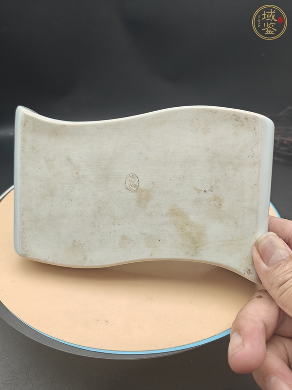 古玩陶瓷青花盤真品鑒賞圖