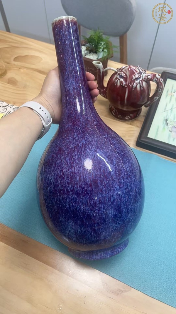 古玩陶瓷鈞紅窯變釉膽式瓶真品鑒賞圖