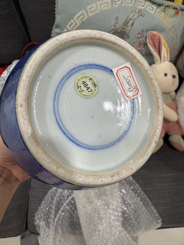 古玩陶瓷灑藍釉罐真品鑒賞圖