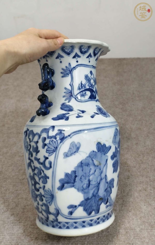 古玩陶瓷青花瓶真品鑒賞圖