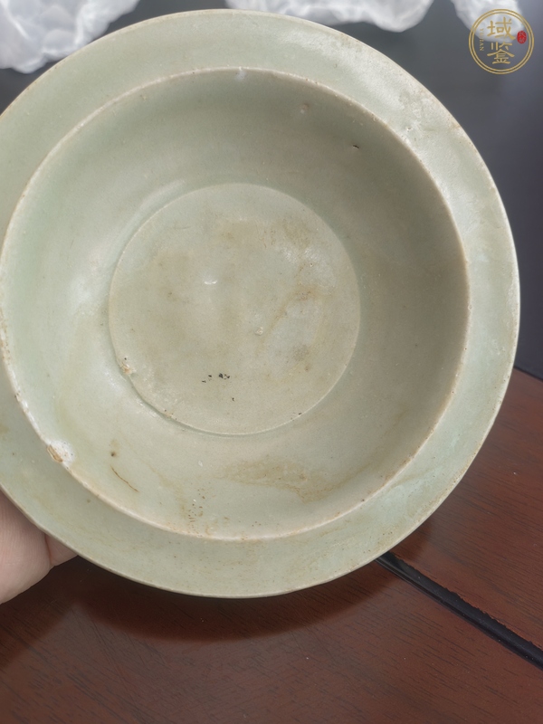 古玩陶瓷龍泉青瓷折沿盤真品鑒賞圖