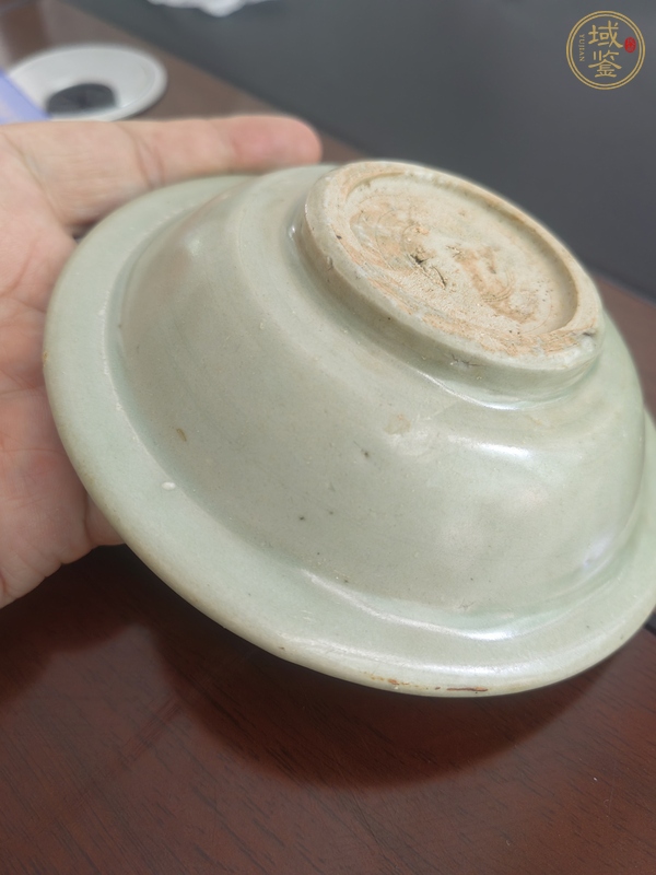 古玩陶瓷龍泉青瓷折沿盤真品鑒賞圖