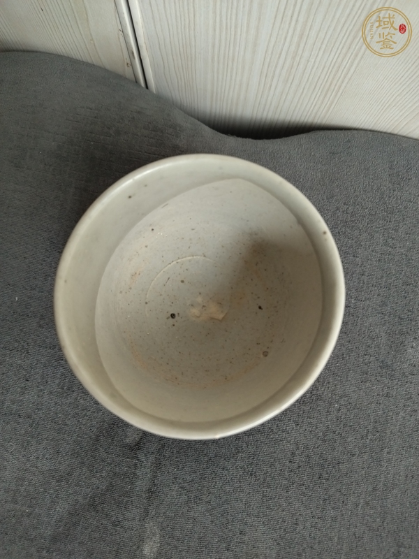 古玩陶瓷龍泉青瓷香爐真品鑒賞圖
