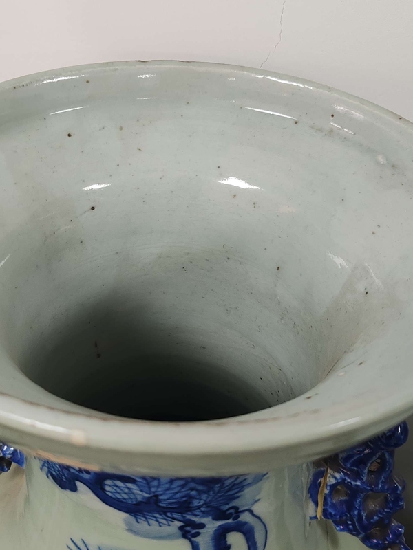 古玩陶瓷花鳥紋青花瓶拍賣,當(dāng)前價格3500元